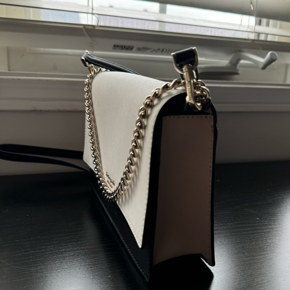 Kate Spade Black And White Should/Crossbody Purse - Picture 6 of 6